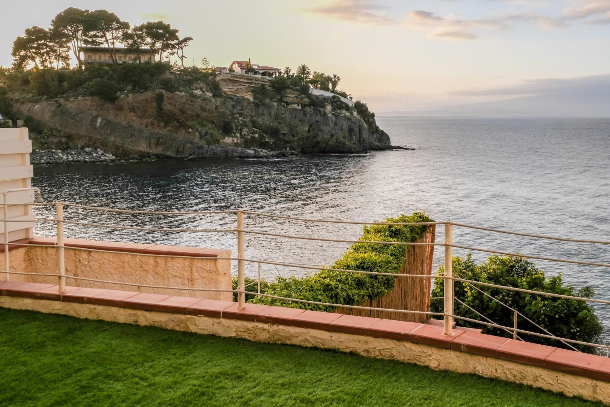 Villa La Vista - Baia Del Gambero Augusta Bagian luar foto